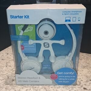 Skype Starter Kit with Stereo Headset & HD Web Camera